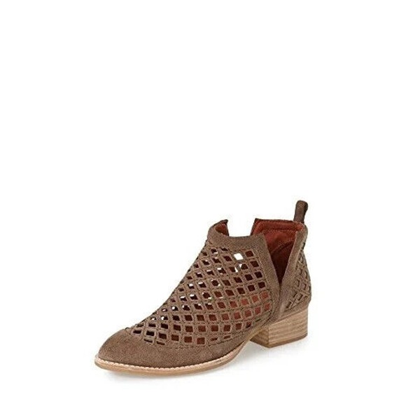 Jeffrey Campbell Taggart Boot Bootie Suede Beige Taupe Cut Out Pointed W… - Picture 1 of 9